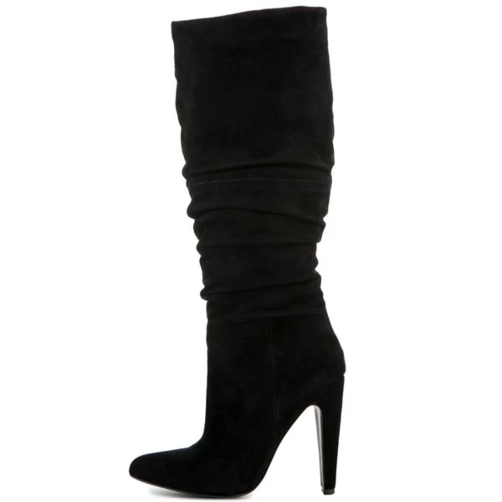 Steve Madden “Carrie” Black Suede Boot